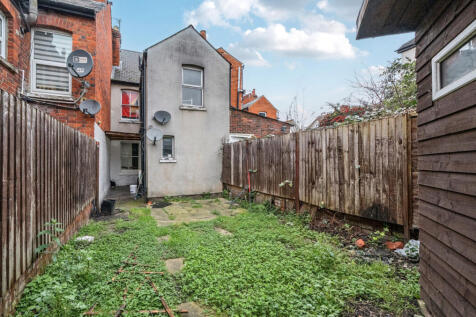 1403901-19-697b44...