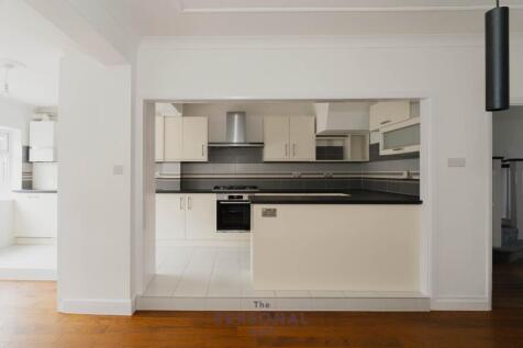 Cherrywood Lane, Morden photo 3