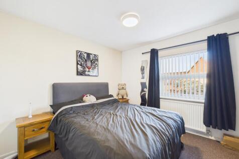 CAM02023G0-PR0186-STILL013