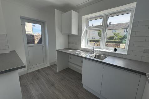 Willow Way, Hurstpierpoint, West Sussex photo 4