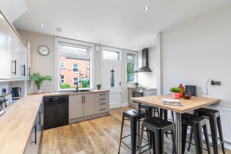 6-bed house on Stanmore Street, Leeds, £3,536/mo