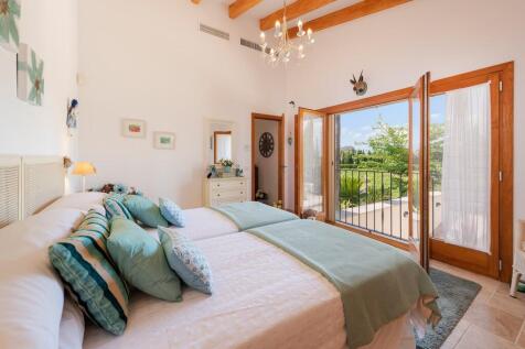 Bedroom (4)
