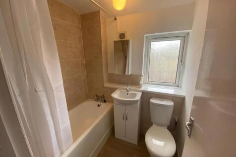 Northdown Road, Hatfield, Herts photo 3