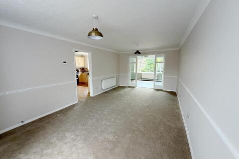 Buckfast Avenue, Bedford, MK41 photo 5