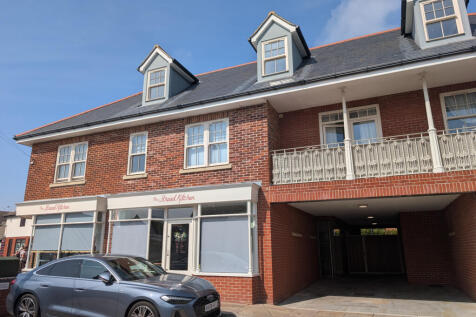 Yorick Rd, West Mersea - 2 bedroom apartment