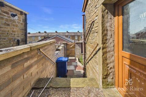 Burnley Road, Clayton Le Moors, Accrington, Lancashire, BB5 photo 4
