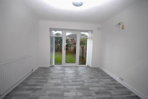 Montagu Avenue, Gosforth  photo 5