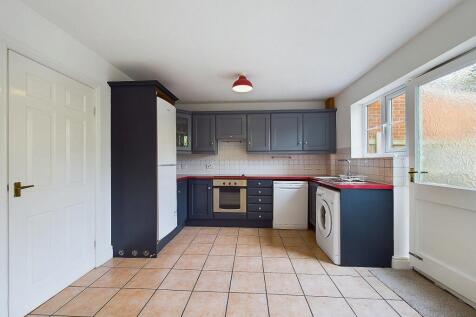 Roseland Court, Rossett, LL12 photo 4