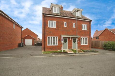 Hinckley, LE10 - property photo