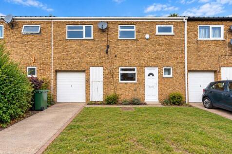 4-bed terraced on Oxclose, Bretton, Peterborough, PE3 8JR, £1,200/mo
