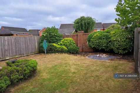 Primrose Close, Corby, NN18 photo 4
