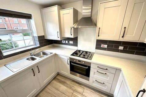 Whitfield Crescent, Shrewsbury photo 3