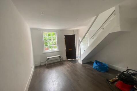 Franklin Cottages, Stanmore, HA7 photo 4