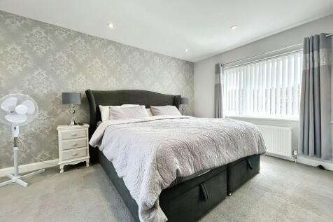 2f57b2e3-WhatsApp...