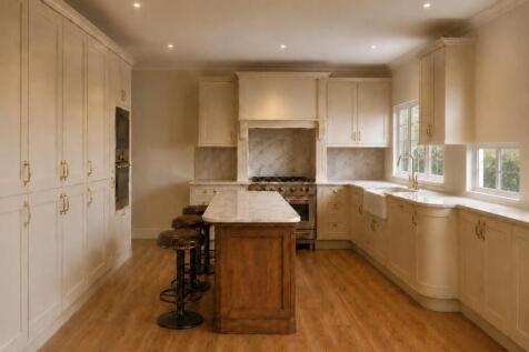 Kitchen2.jpeg