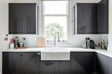 Phoenix Lodge Mansions-30.jpg