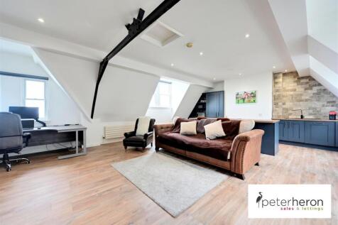 Open Plan Living and Kitchen Area