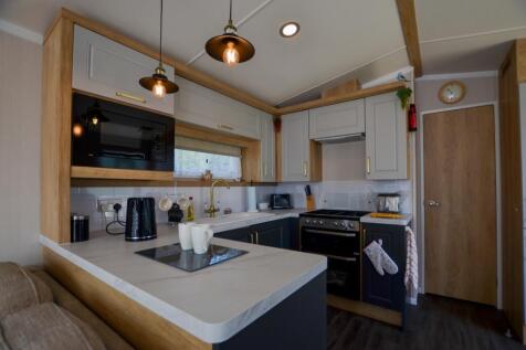 To Book A Viewing Call TPS Lostwithiel on 01208 87