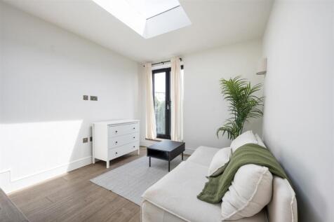 Sebert Road, E7