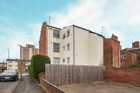 Flat 4  51 Brunswick St Cv31-15.jpg