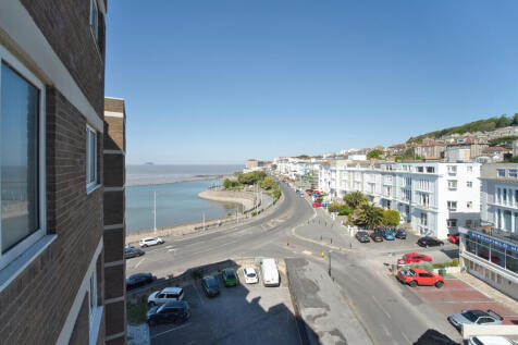 2 Bedroom Flat for Sale