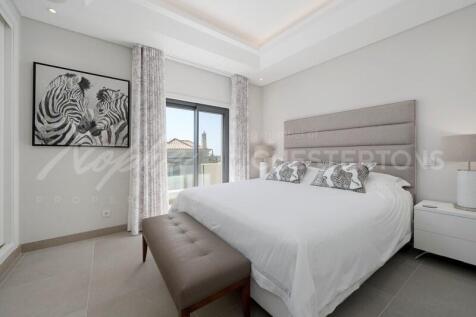 The Crest Fully Renovated 5 bed Villa For Sale (17)