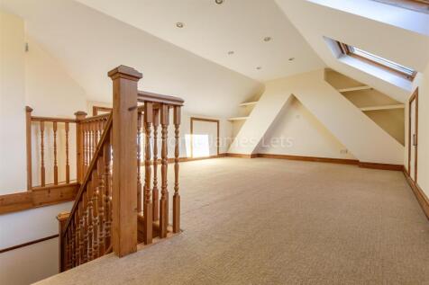 18536108 Bedroom 1 (1).jpg