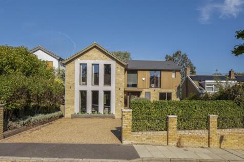 3 Beltane Drive-2.jpg