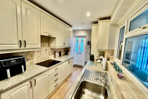 Fitted Kitchen