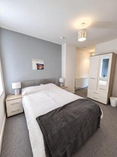 Double ensuite room, Welholme Road Grimsby