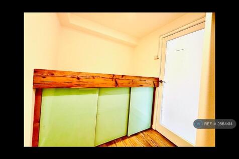 Guest Bed With Storage