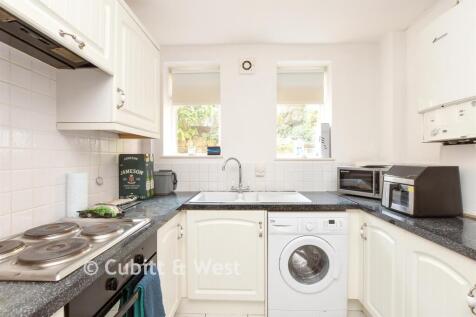 Kitchen / Entrance