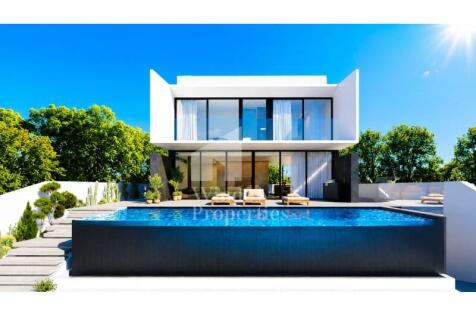 Luxury NEW Villa with 2 Swimming Pools