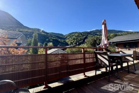 Mountains view terrace Bozel center