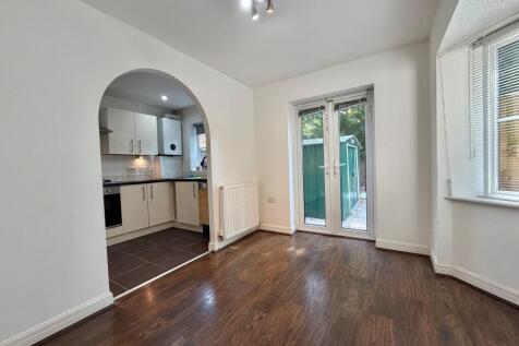 Harrier Close, Manchester, M22 photo 4