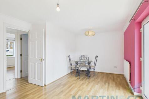 Living Room Pic 1