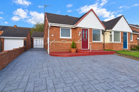 2-bed semi-detached on Hambleton Grove, Darlington, £900/mo