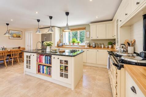 Ashton Road, Siddington, Cirencester, GL7 photo 4