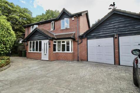 Front Garden &amp; Driveway