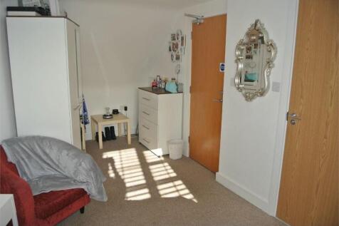 Room 5 - Ensuite