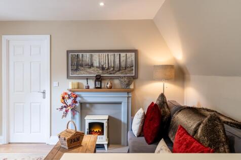 Living Kitchen (Apartment)