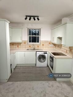 Royal Oak Passage, Huntingdon, PE29 photo 2