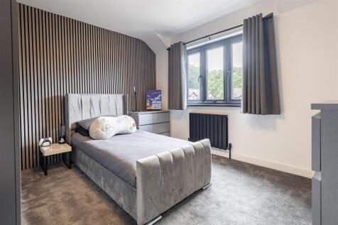 4, Forest Close (18).jpg