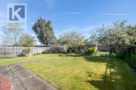 Newbury Gardens, KT19 0PD
