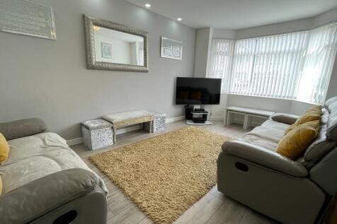 67 Wyken Avenue, Coventry, CV2 photo 3