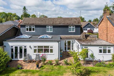 40 Cranmere Avenue-drone-1.jpg