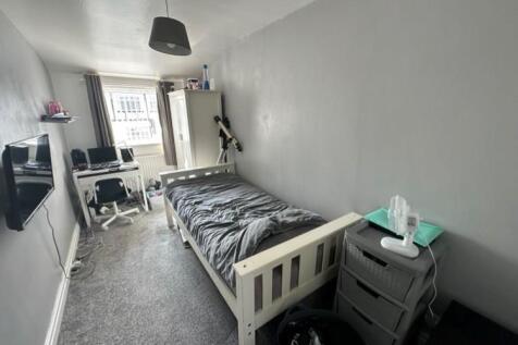 Millhouse Court, West Derby photo 5