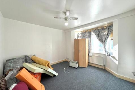 WhatsApp Image 2025-12-04 at 14.49.36 (1).jpeg