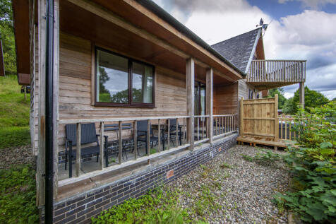 1Z6E0996 Exterior Skibo part of property