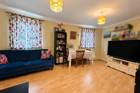 Walsingham Close, Hatfield, AL10 photo 3